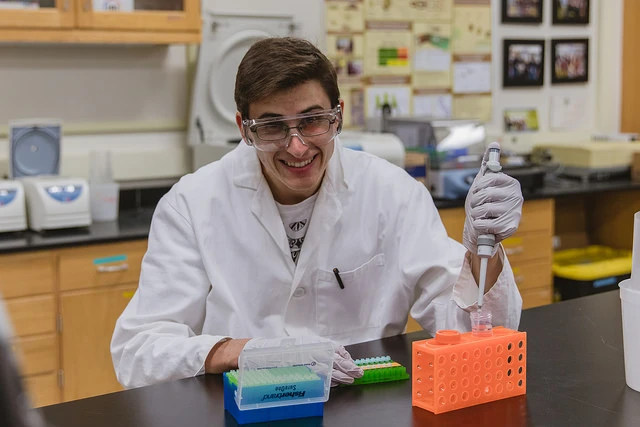 daniel pipetting.jpg